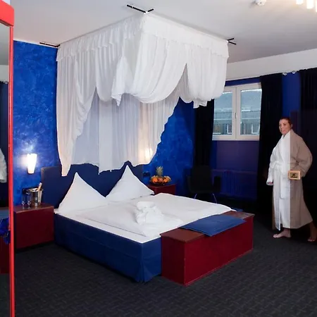 Art Fabrik 4* وبرتال