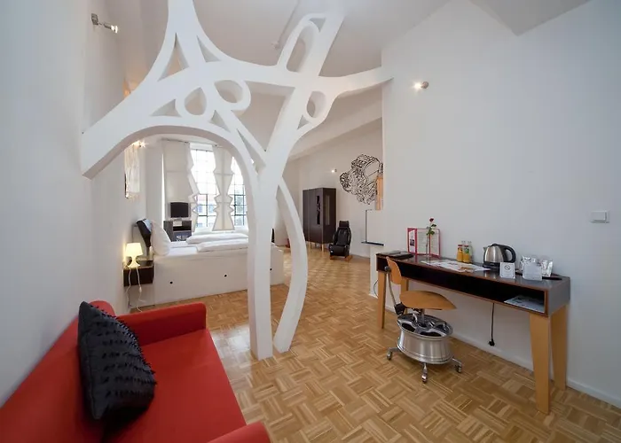 酒店 Art Fabrik 4*